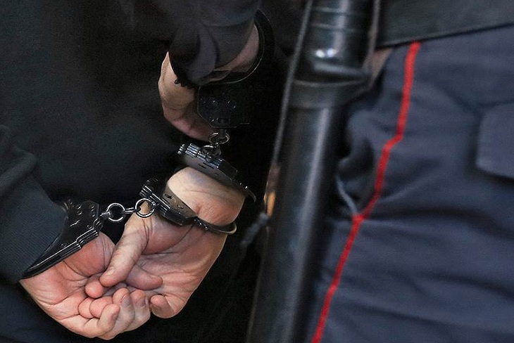 В Иркутске задержали подозреваемого в серии грабежей